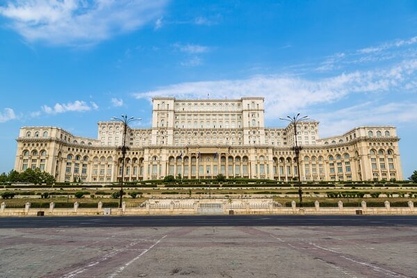 Parlament Bukurest spredu